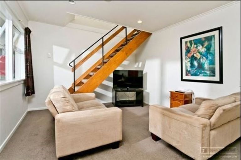 Photo of property in 3a Brook Street, Waiwhetu, Lower Hutt, 5010