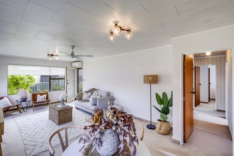 Photo of property in 1/802 Victoria Street, Parkvale, Hastings, 4122