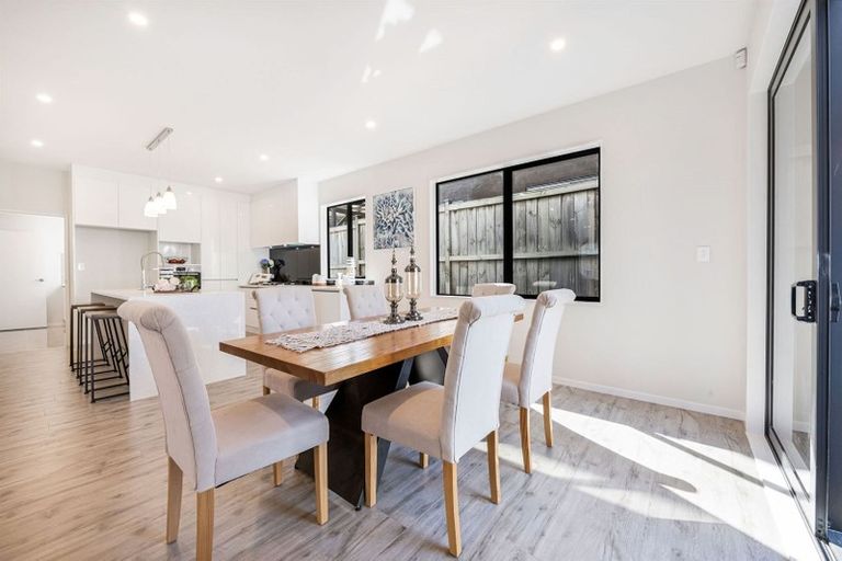 Photo of property in 26 Tir Conaill Avenue, Flat Bush, Auckland, 2019