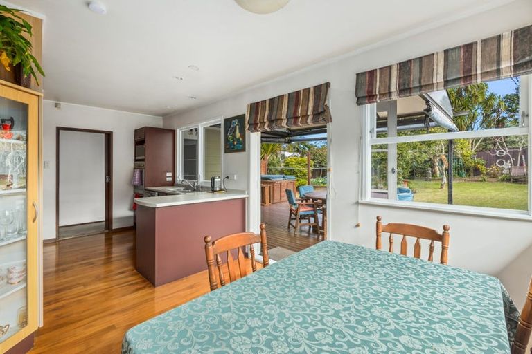 Photo of property in 46 Normanton Street, Glenfield, Auckland, 0629