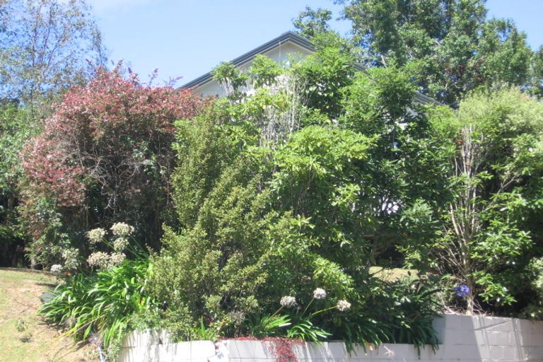Photo of property in 1/170 Manuka Road, Bayview, Auckland, 0629