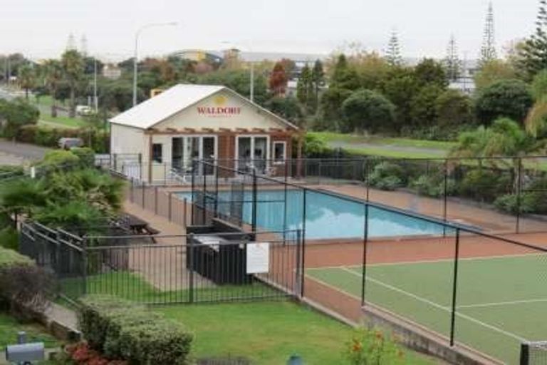 Photo of property in 46 Haven Drive, East Tamaki, Auckland, 2013