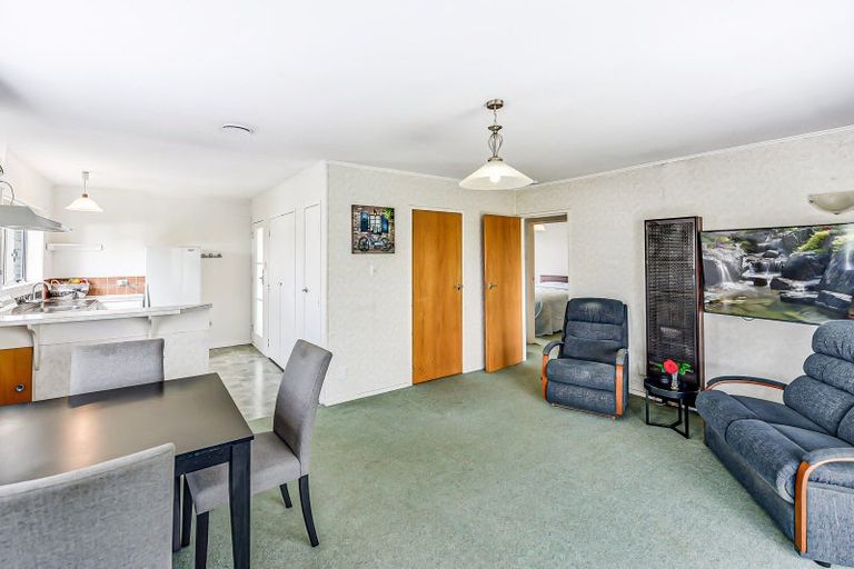 Photo of property in 8b Dovedale Place, Dinsdale, Hamilton, 3204