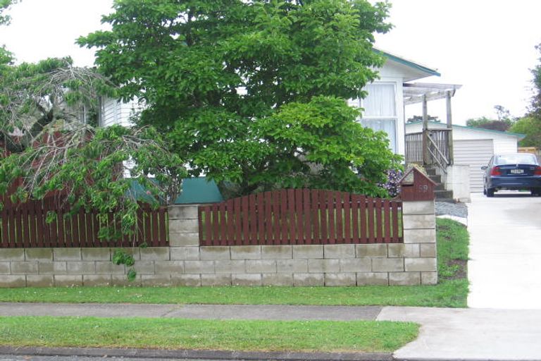 Photo of property in 39 Studfall Street, Pakuranga Heights, Auckland, 2010