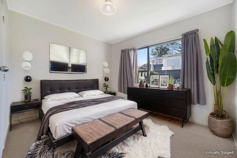 Photo of property in 2/31 Bowater Place, Manurewa, Auckland, 2102