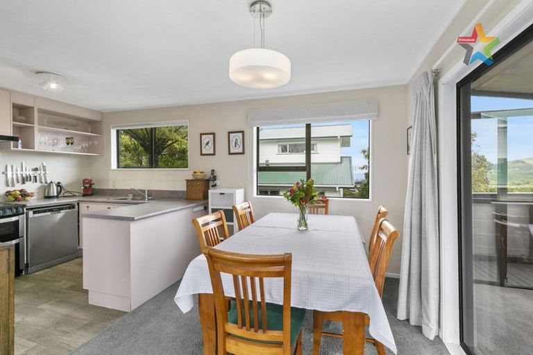 Photo of property in 13 Tarras Grove, Kelson, Lower Hutt, 5010