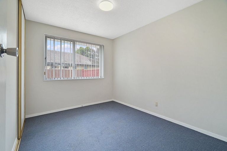 Photo of property in 7 Mckellar Place, Hornby, Christchurch, 8042