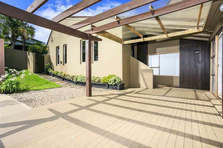 Photo of property in 14 Galaxy Drive, Mairangi Bay, Auckland, 0630