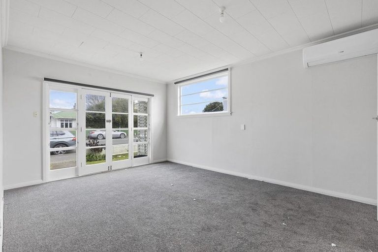 Photo of property in 3/5 Ward Street, Palmerston North, 4410