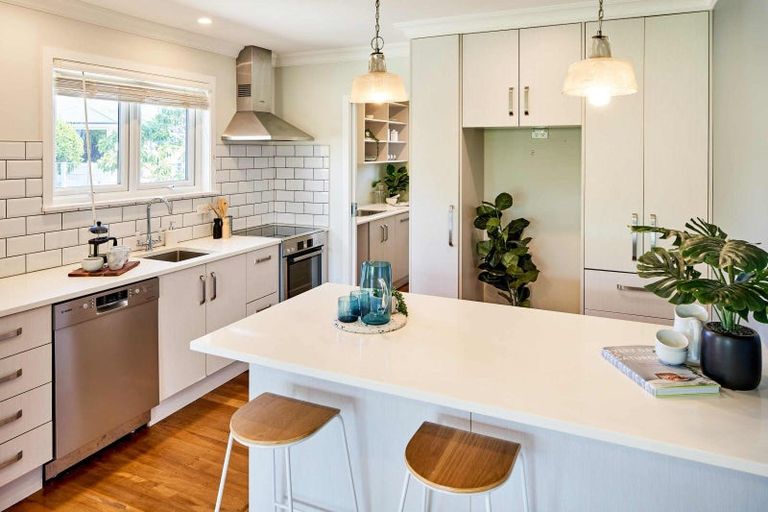 Photo of property in 53 Heretaunga Street, Petone, Lower Hutt, 5012