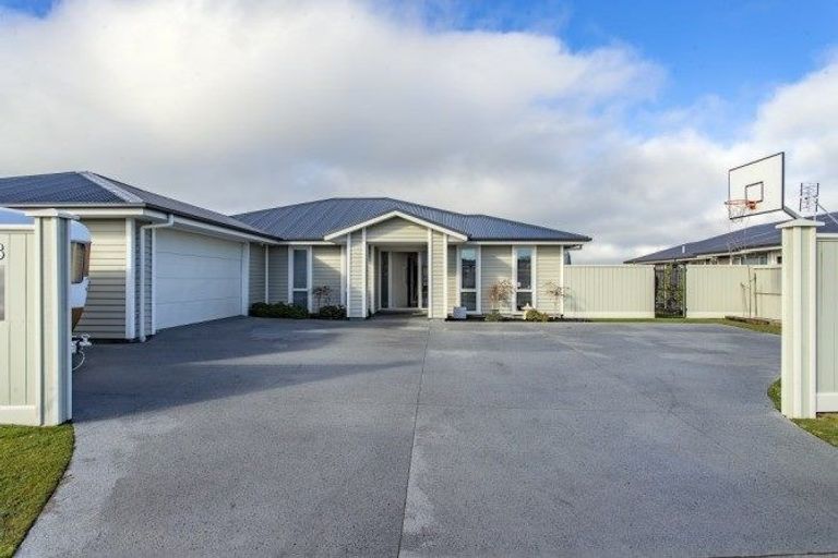 Photo of property in 33 Tripoli Street, Rangiora, 7400