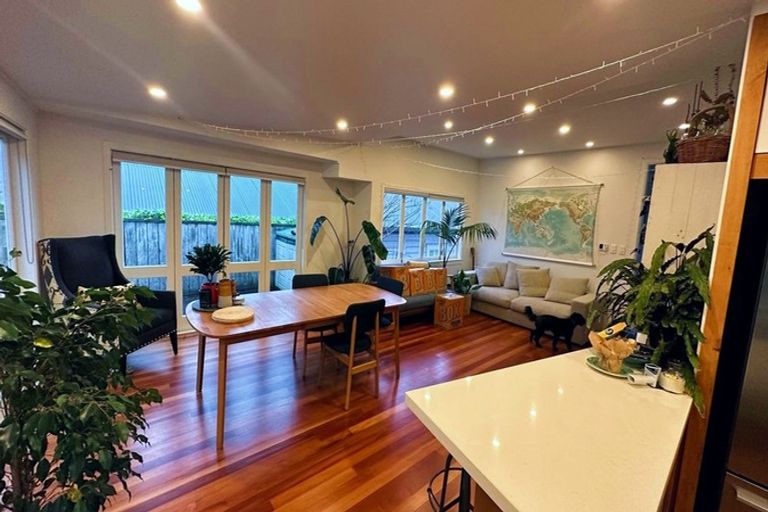 Photo of property in 19 St Aubyn Street, Devonport, Auckland, 0624