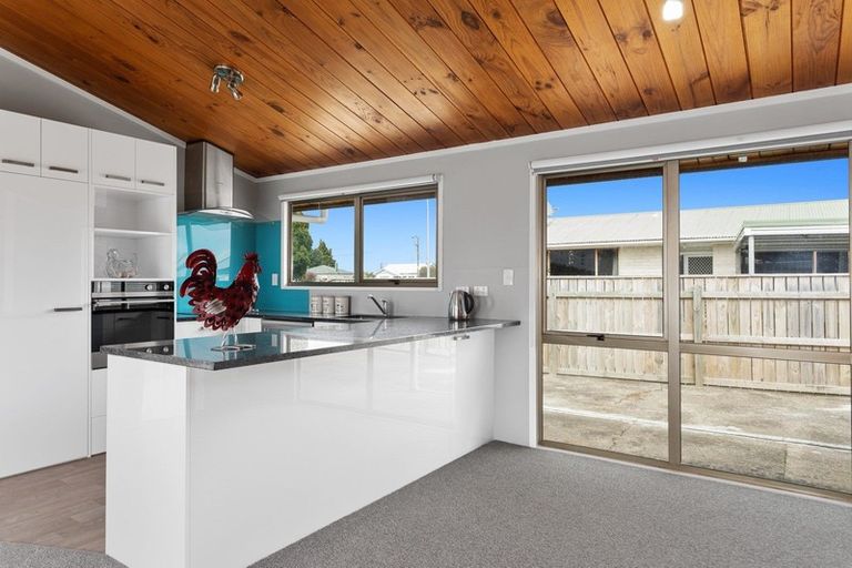 Photo of property in 49 Rata Avenue, Edgecumbe, 3120