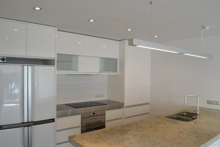 Photo of property in Mariner, 1a/140 Oriental Parade, Oriental Bay, Wellington, 6011