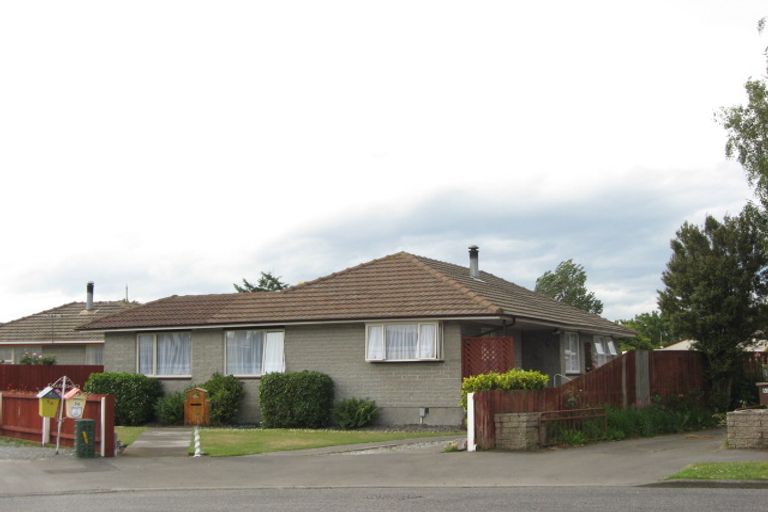 Photo of property in 54 Frensham Crescent, Woolston, Christchurch, 8062