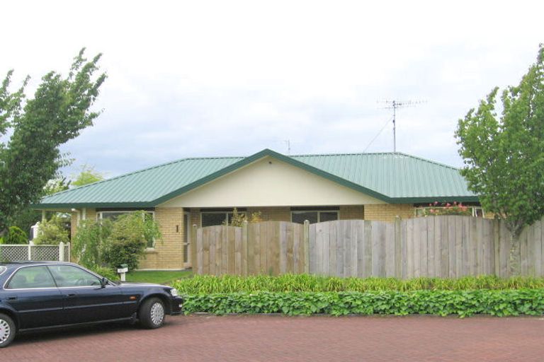 Photo of property in 1 Grosvenor Place, Katikati, 3129
