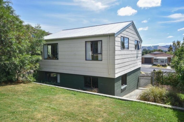 Photo of property in 35 Gebbie Street, Kinmont Park, Mosgiel, 9024