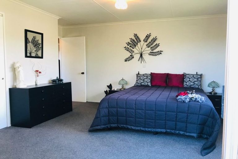 Photo of property in 20 High Street East, Waitara, 4320