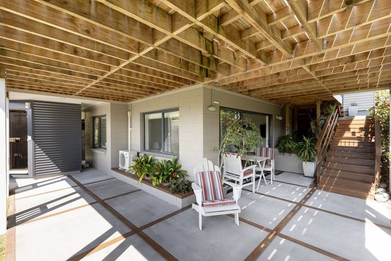 Photo of property in 46 Links View Drive, Omokoroa, 3114