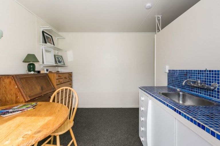 Photo of property in 806 Oxford Street, Saint Leonards, Hastings, 4120