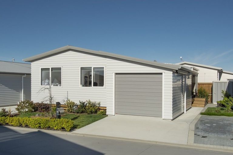 Photo of property in 11 Kamahi Crescent, Papamoa Beach, Papamoa, 3118