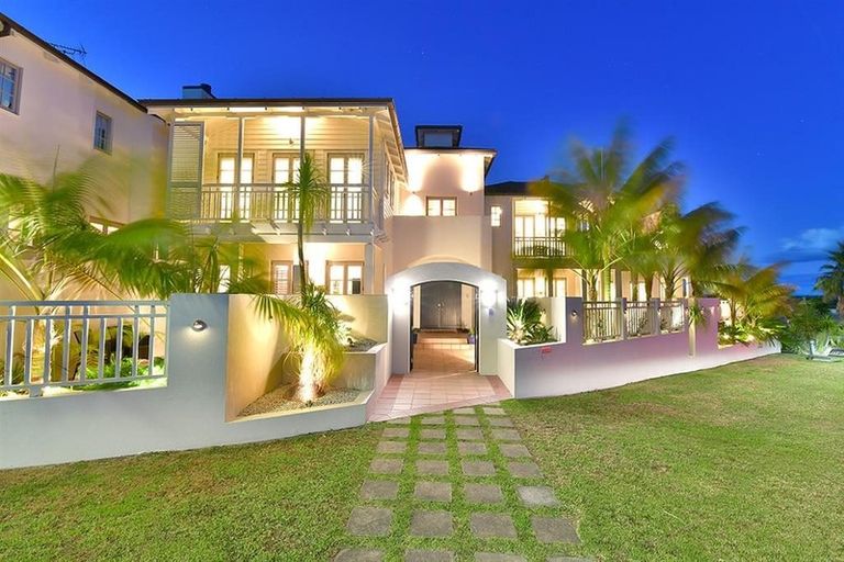 Photo of property in 295 Pinecrest Drive, Gulf Harbour, Whangaparaoa, 0930