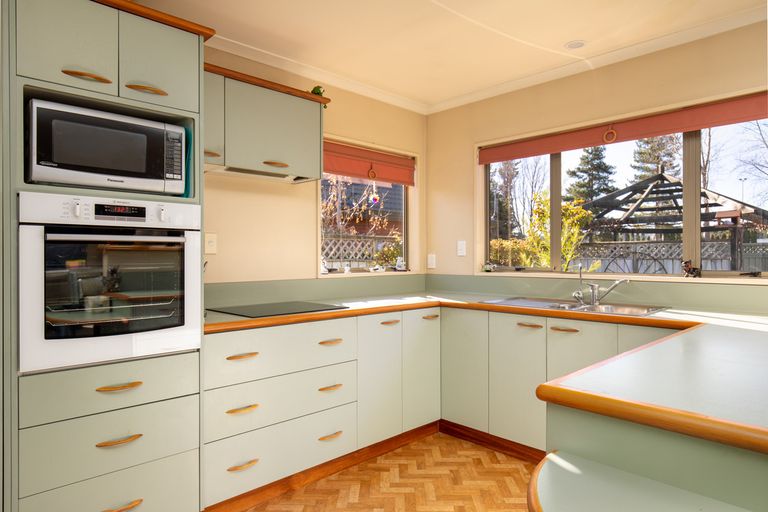 Photo of property in 6 Fir Close, Alexandra, 9320