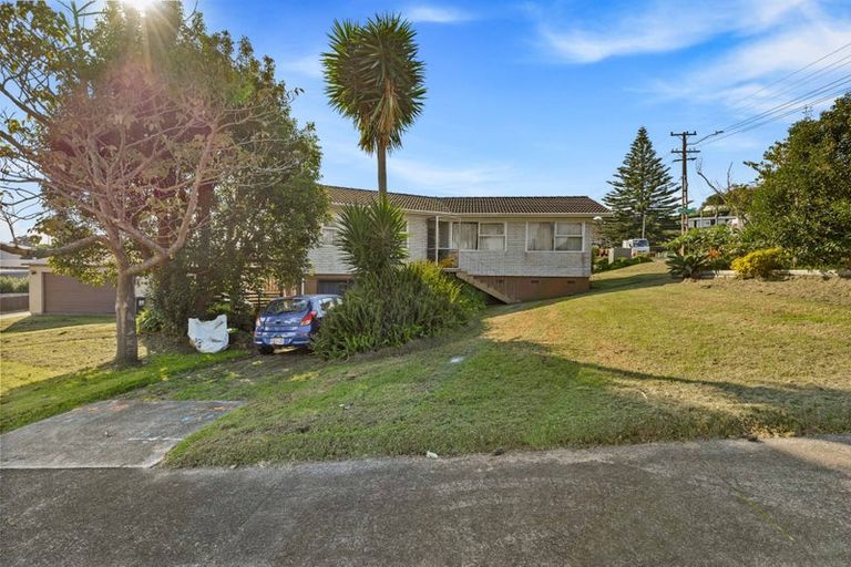 Photo of property in 90 Taylor Road, Mangere Bridge, Auckland, 2022
