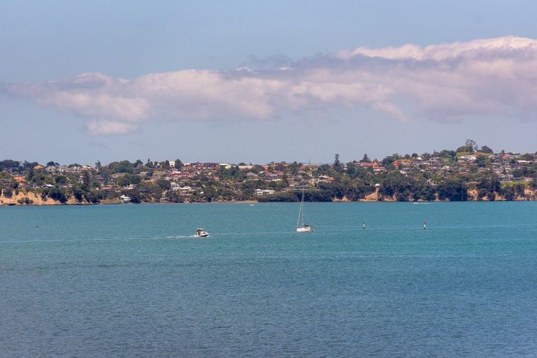 Photo of property in 37 Hawke Crescent, Beachlands, Auckland, 2018