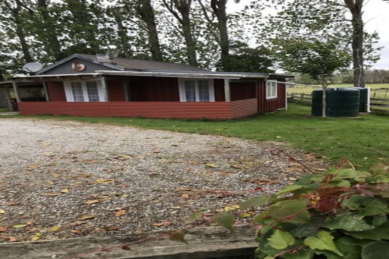 Photo of property in 61 Mullins Road, Ardmore, Papakura, 2582