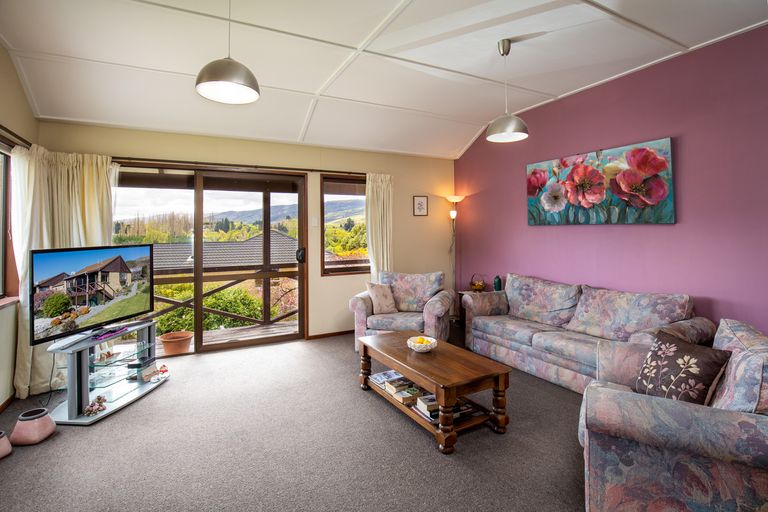 Photo of property in 8 Tweed Street, Roxburgh, 9500