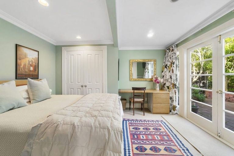 Photo of property in 1 Parliament Street, Thorndon, Wellington, 6011