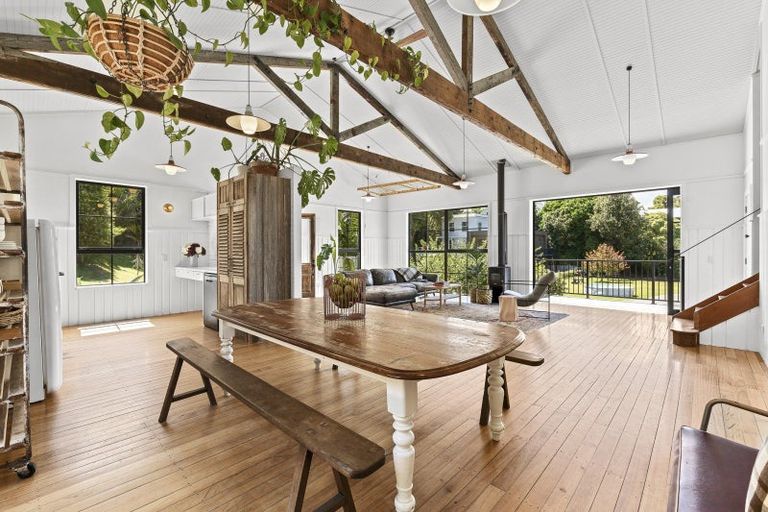 Photo of property in 18-22 Dixon Street, Oakura, 4314