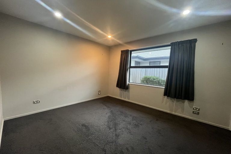 Photo of property in 17 Packard Crescent, Halswell, Christchurch, 8025