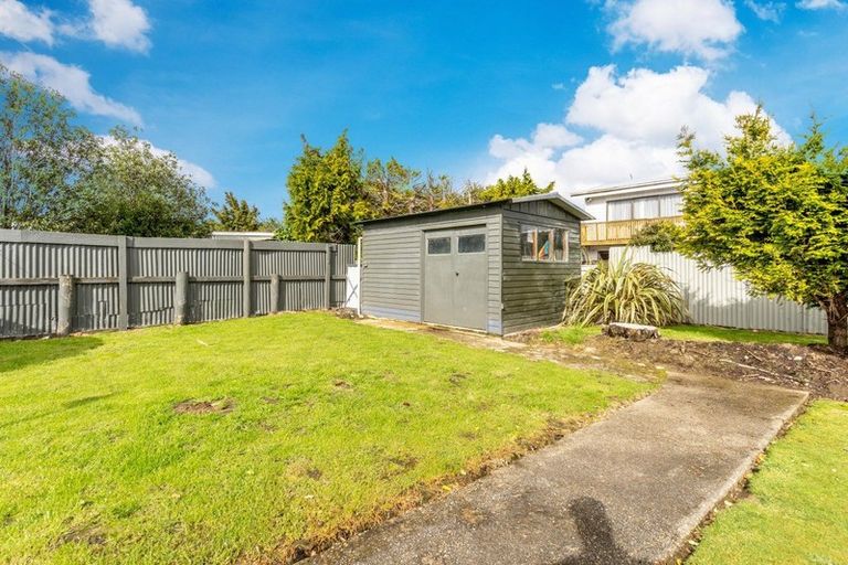 Photo of property in 114 Ruru Avenue, Otatara, Invercargill, 9879