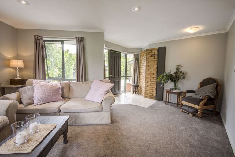 Photo of property in 7 Mckenzie Place, Waikuku Beach, 7402