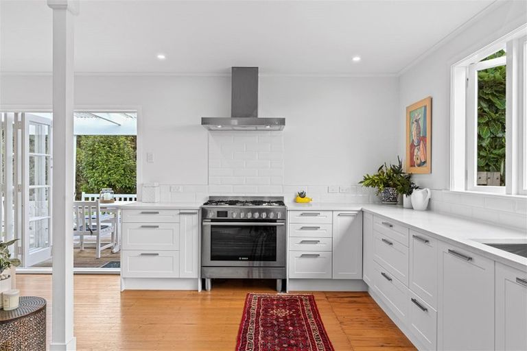 Photo of property in Wainikau, 31 Olive Grove, Mangawhai, 0573