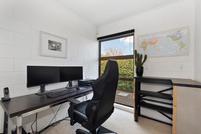 Photo of property in 22 Seamer Place, St Andrews, Hamilton, 3200