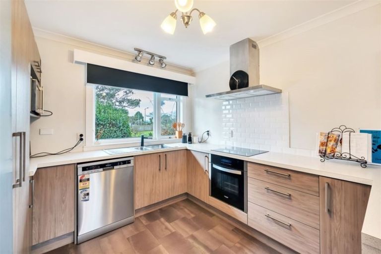 Photo of property in 241 Victoria Street West, Pukekohe, 2120