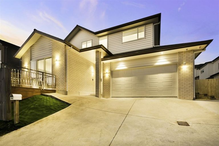 Photo of property in 153 Tiriwa Drive, Massey, Auckland, 0614