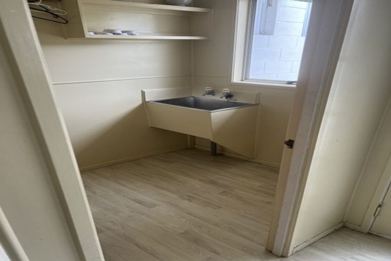 Photo of property in 64 Awaruku Road, Torbay, Auckland, 0630