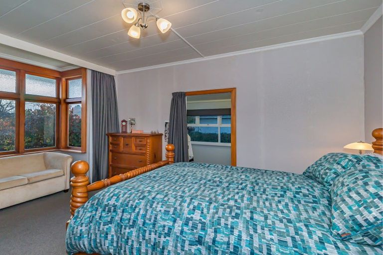 Photo of property in 2 Weraroa Road, Levin, 5510