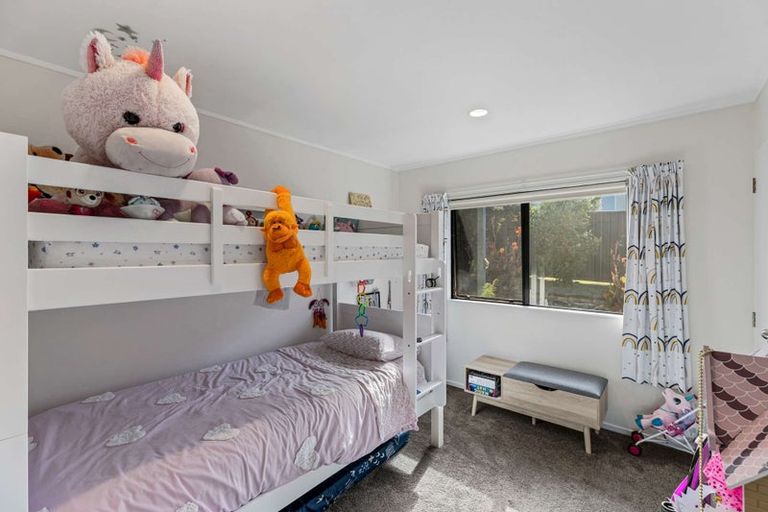 Photo of property in 3 Coralsea Way, Arkles Bay, Whangaparaoa, 0932