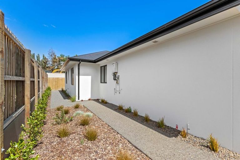 Photo of property in 30 Georgina Street, Marshland, Christchurch, 8083