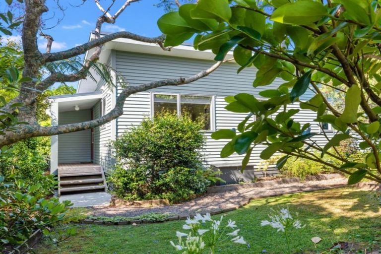 Photo of property in 18 Harbour View Road, Point Wells, Warkworth, 0986