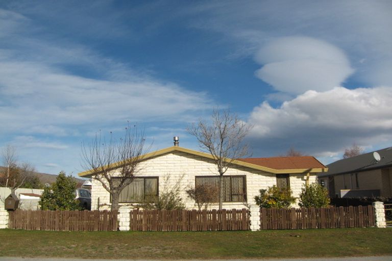 Photo of property in 3 Wicklow Street, Cromwell, 9310