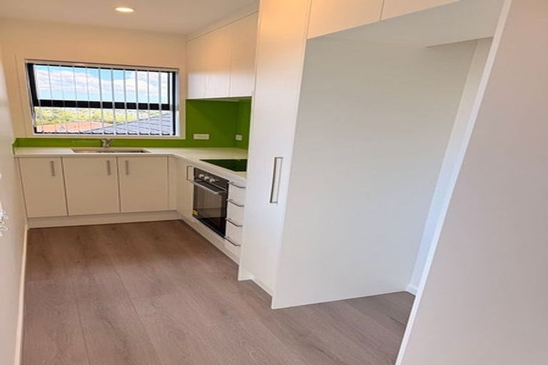 Photo of property in 128a Birkdale Road, Birkdale, Auckland, 0626