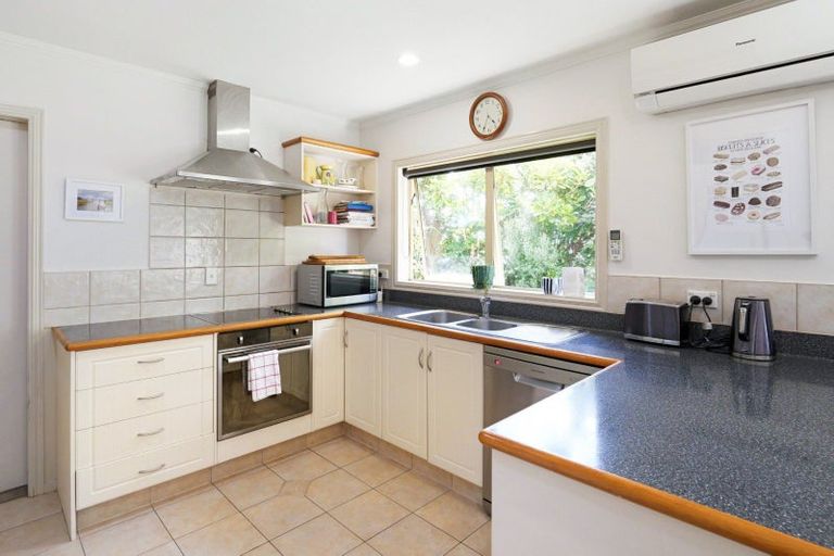 Photo of property in 25 Bodiam Place, Bethlehem, Tauranga, 3110