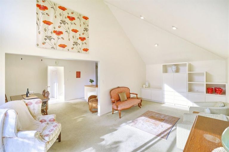 Photo of property in 6b Bradshaw Terrace, Riccarton, Christchurch, 8011