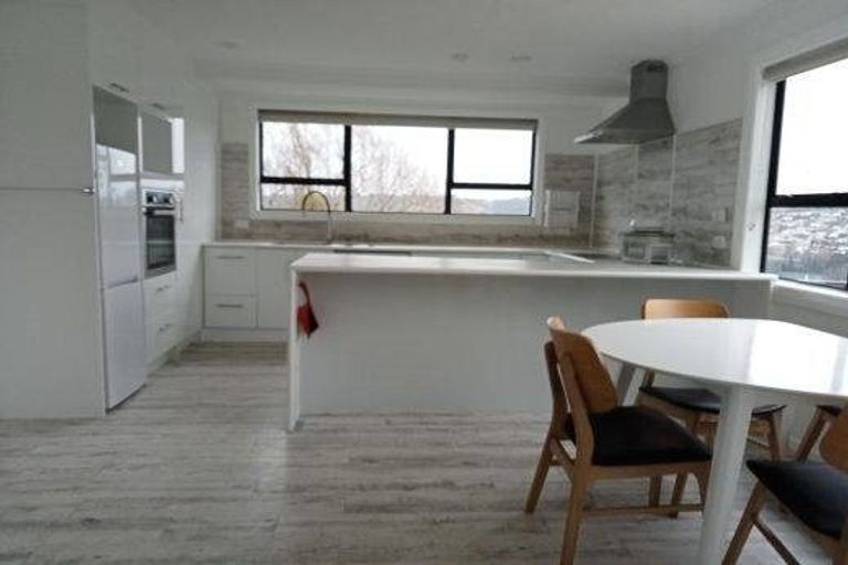 Photo of property in 2 Church Hill Road, Green Island, Dunedin, 9018